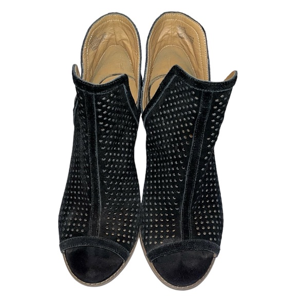Lucky Brand Larise Peep Toe Perforated Black Booties - Women’s Size 9 - Picture 9 of 14